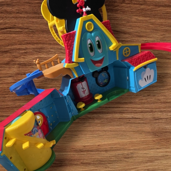 The Mickey Mouse Funny the Funhouse Playset - Picture 4 of 11
